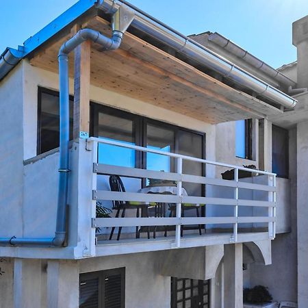 Apartments Mirella Mali Lošinj Εξωτερικό φωτογραφία