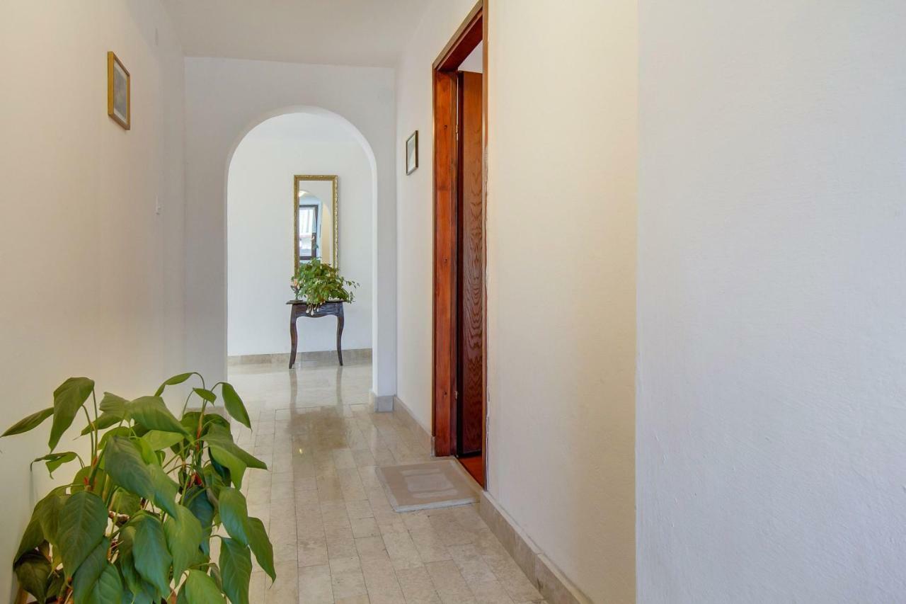 Apartments Mirella Mali Lošinj Εξωτερικό φωτογραφία