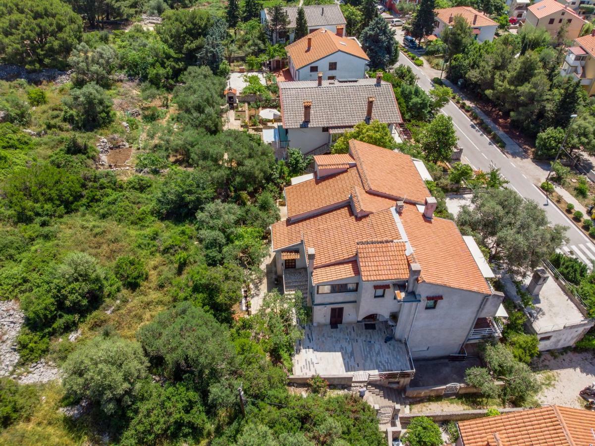 Apartments Mirella Mali Lošinj Εξωτερικό φωτογραφία