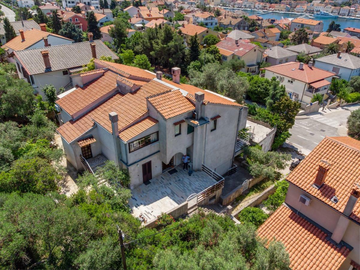Apartments Mirella Mali Lošinj Εξωτερικό φωτογραφία